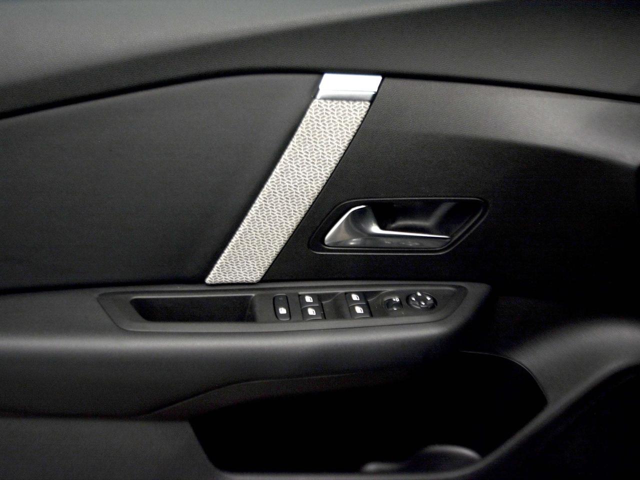 Citroen C4 X 1.5 bluehdi max eat8 s&s