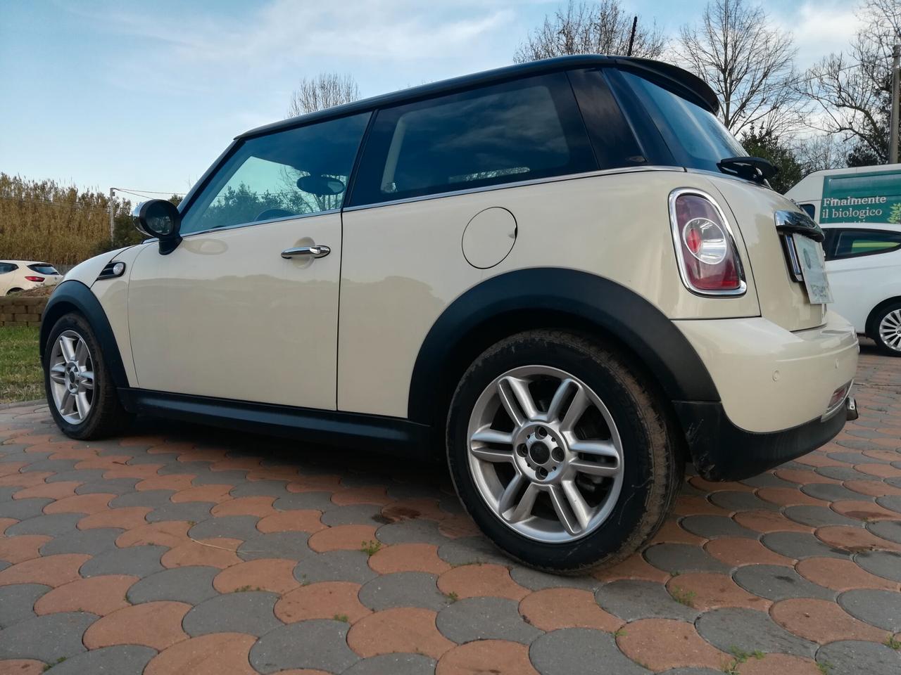 Mini Mini 1.6 16V Cooper D