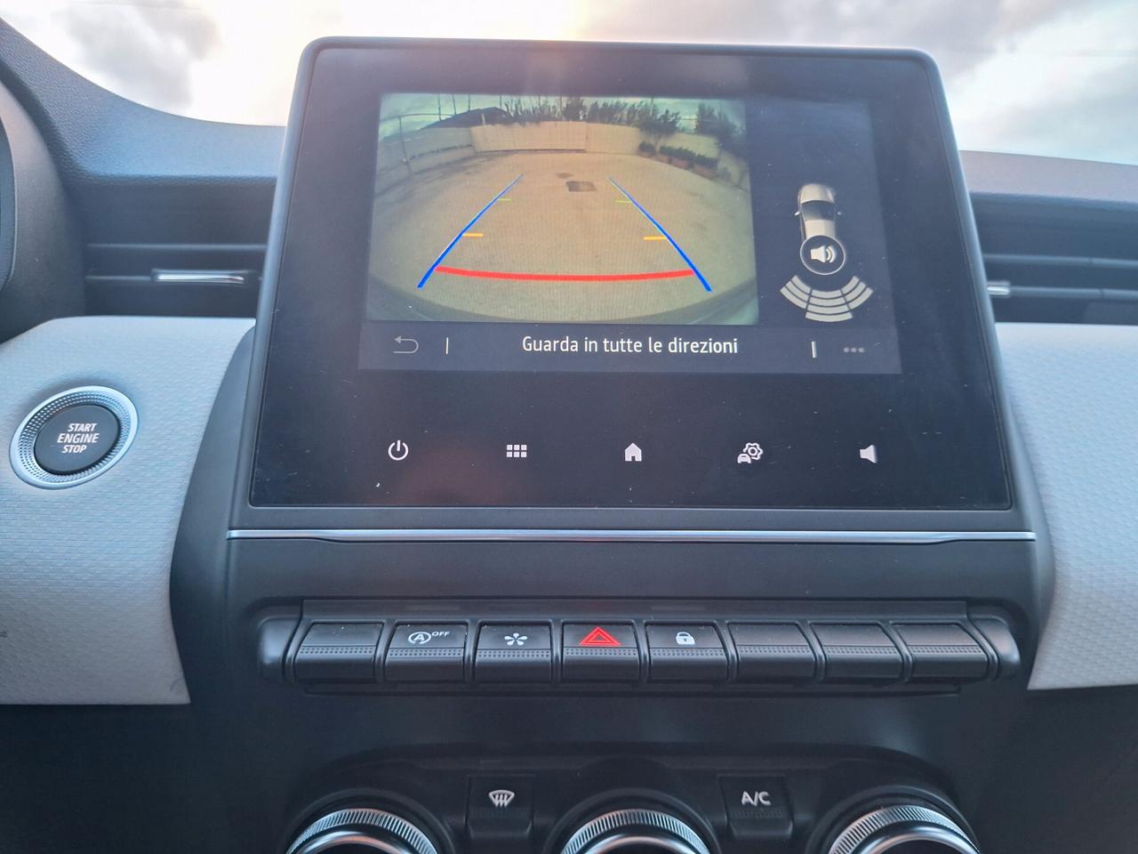 Renault Clio TECHNO 1.0 TCe 90cv Nav+Retrocam - 2023