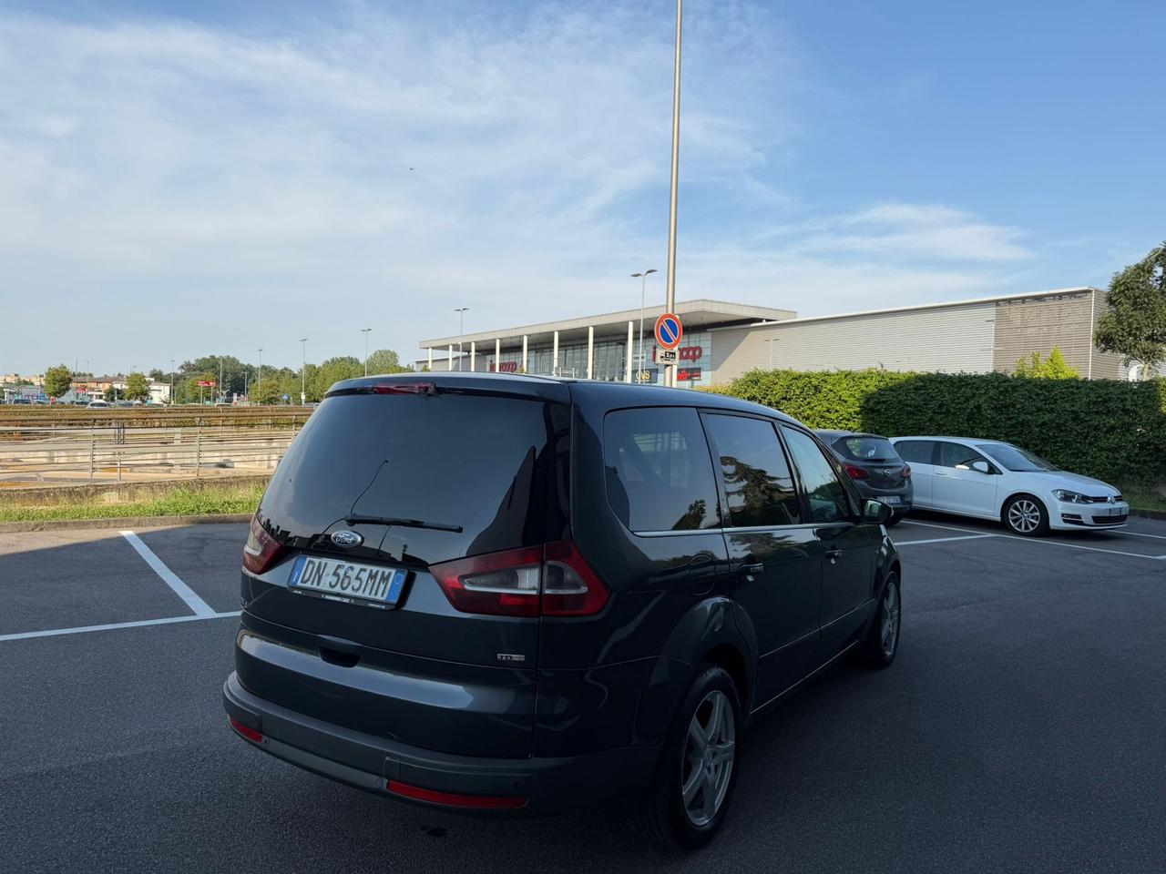 Ford Galaxy 2.0 TDCi 140 CV Ghia DPF
