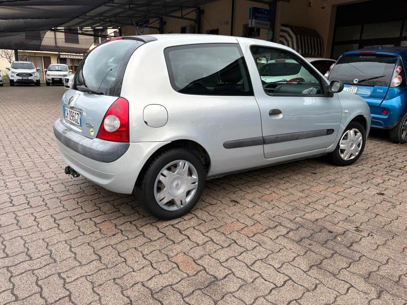 Renault Clio 3 Porte Clio 3p 1.5 dci 80cv OK NEOPATENTATO
