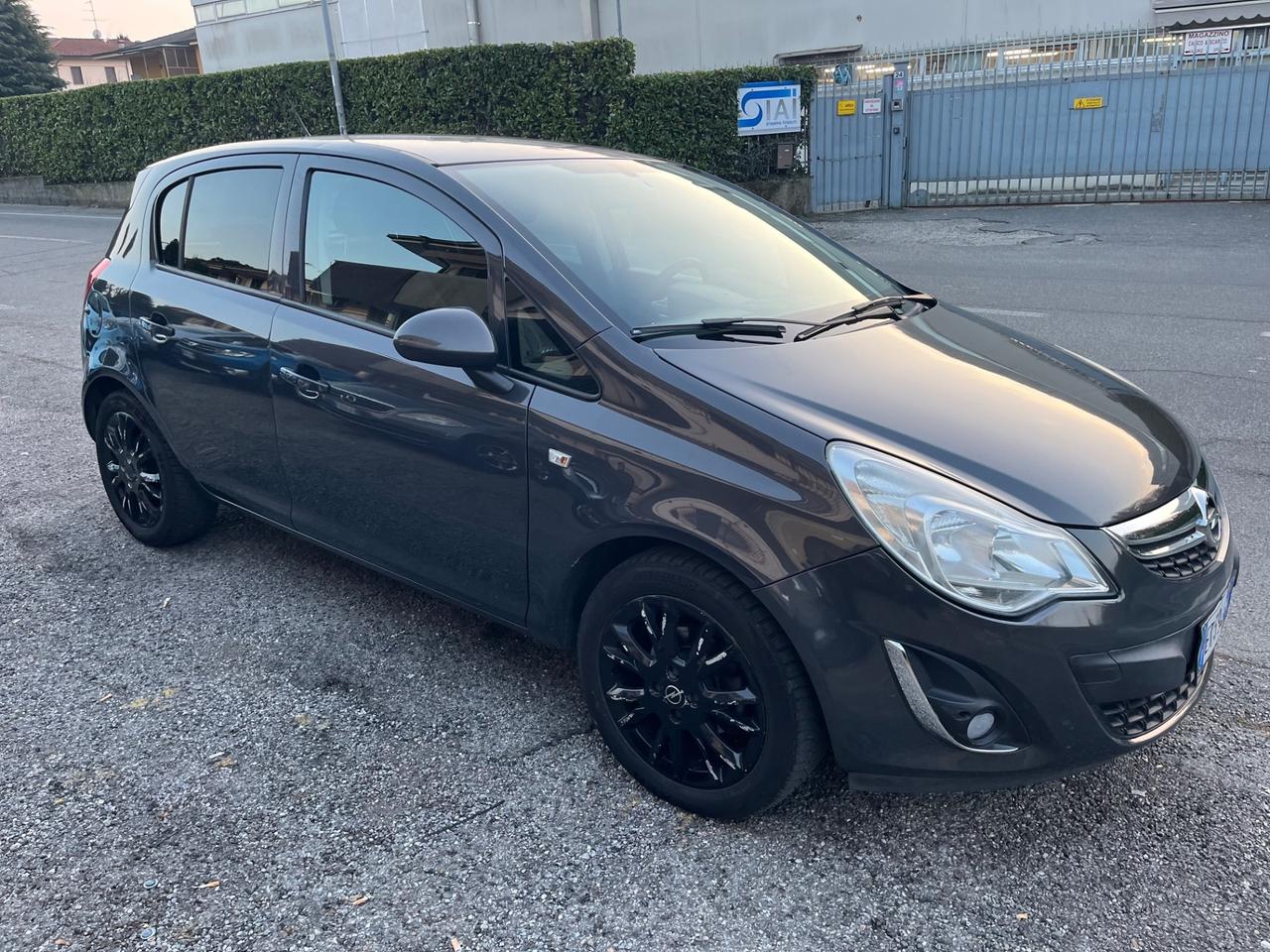 Opel Corsa 1.2 85CV 5 porte GPL-TECH Edition