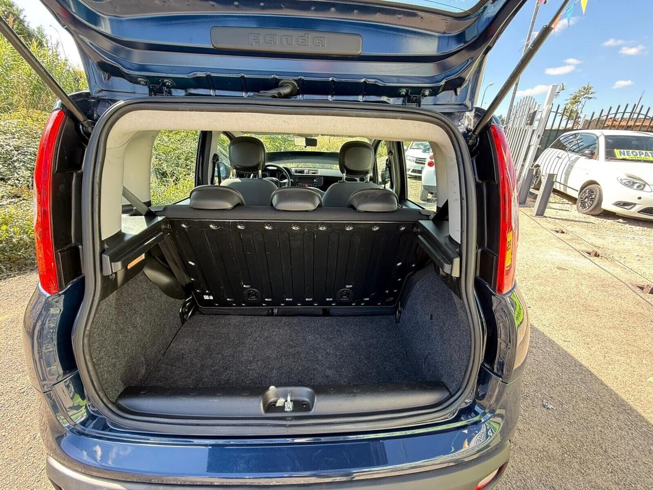 Fiat Panda 1.2 Connected by Wind