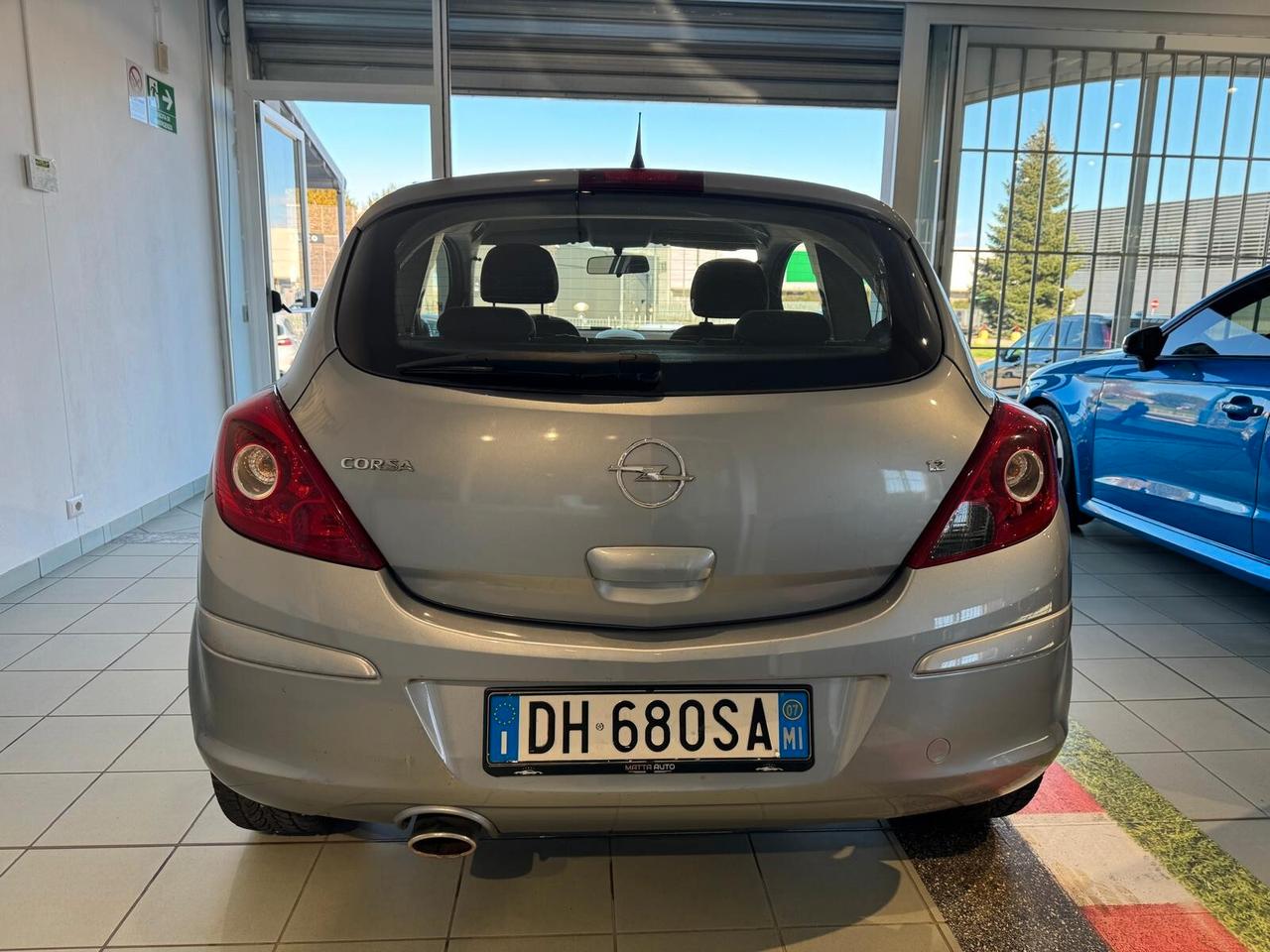 Opel Corsa 1.2 3 porte Club
