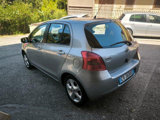 TOYOTA Yaris 1.3 5 porte Sol