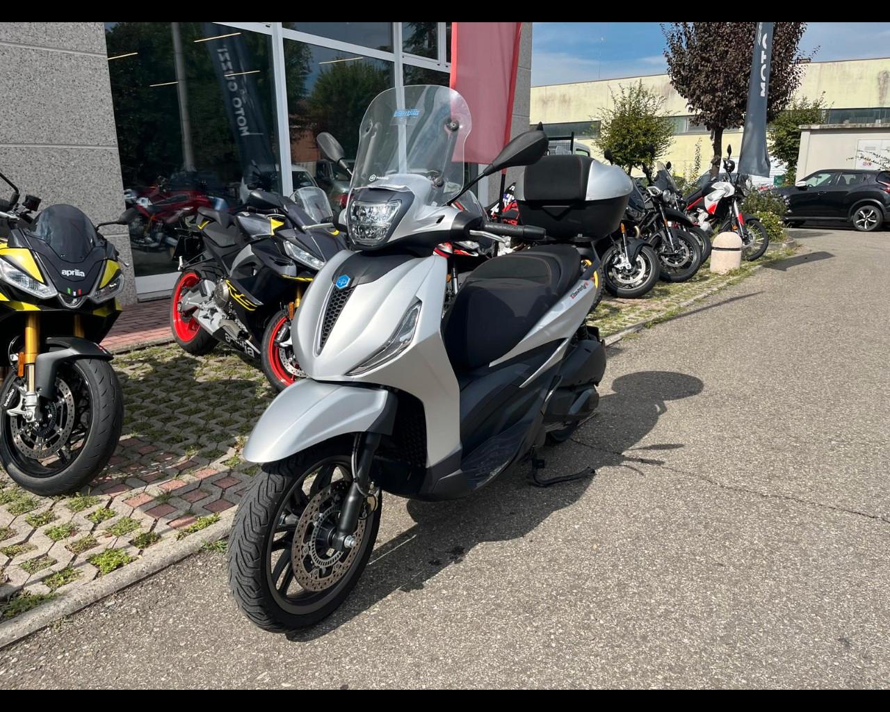 PIAGGIO Beverly - Beverly 300 ie S Abs-asr my21