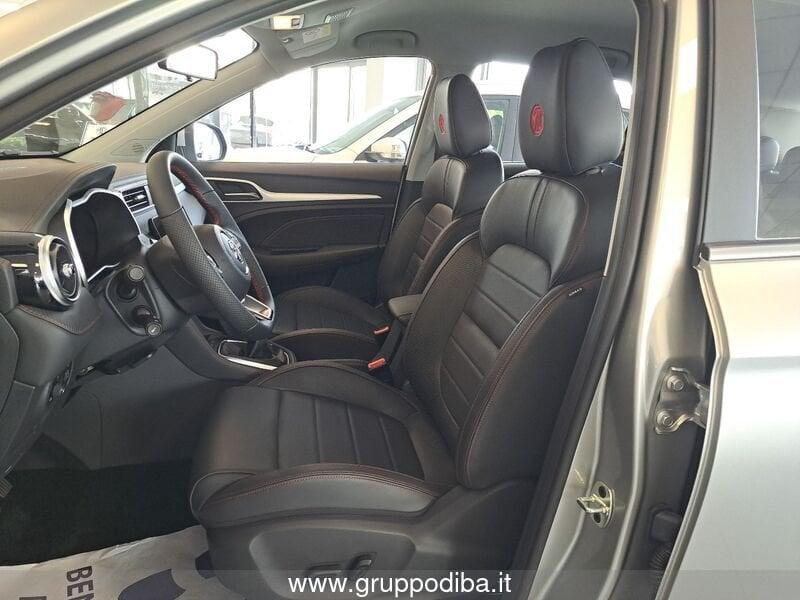 MG ZS 1.5 Classic Luxury Silver (MBC)