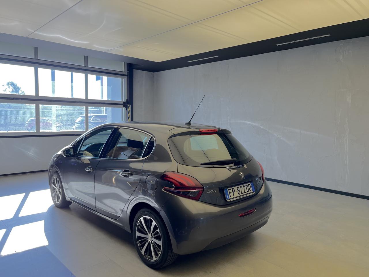 PEUGEOT 208 I 2015 - 208 3p 1.2 puretech Active 82cv