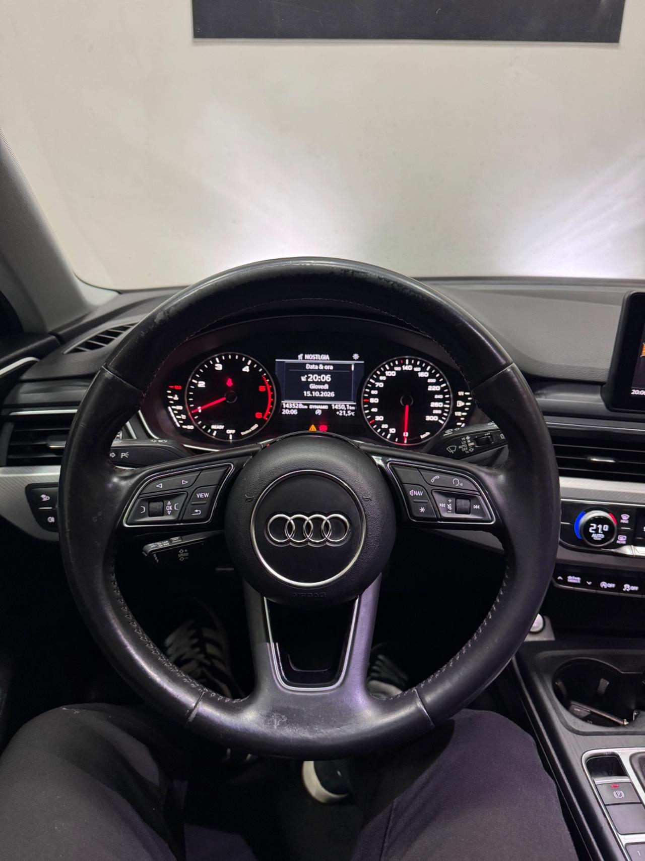 Audi A4 2.0 TDI 122 CV S tronic line edition