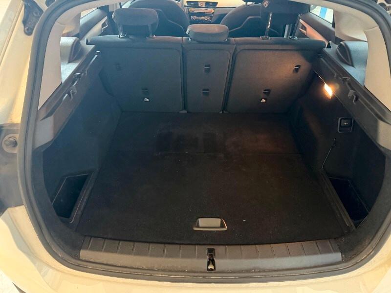 BMW X1 (F48) X1 sDrive16d Business A...