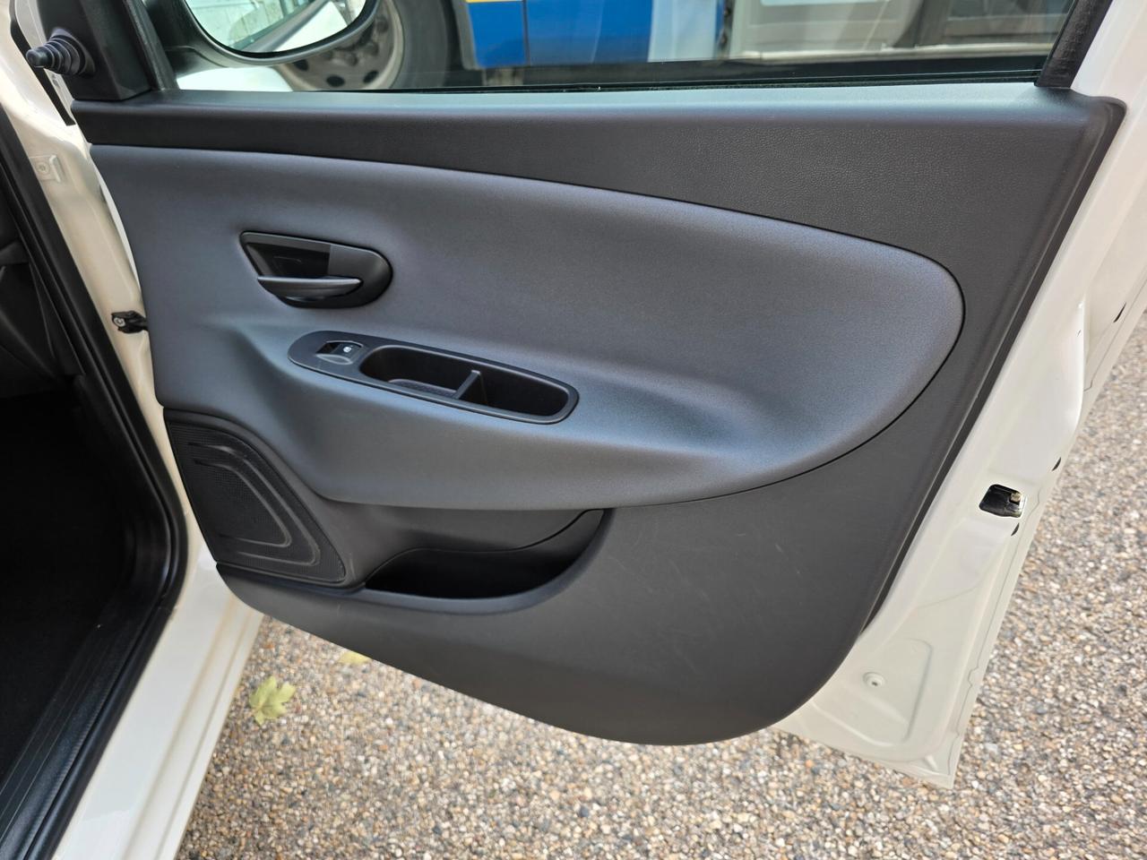 Lancia Ypsilon 1.2 69 CV 5 porte GPL Ecochic Platinum