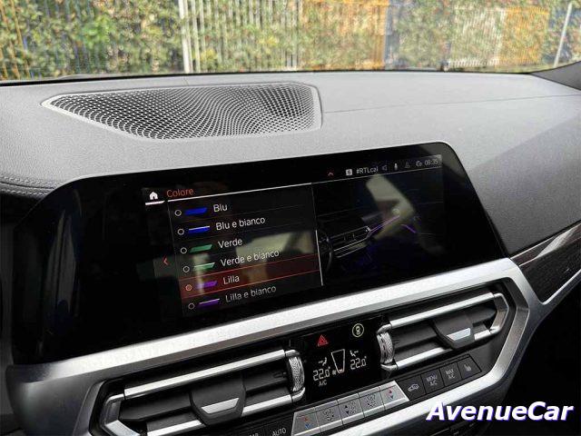 BMW 330 i xdrive Luxury BERLINA CILINDRATA 2.000