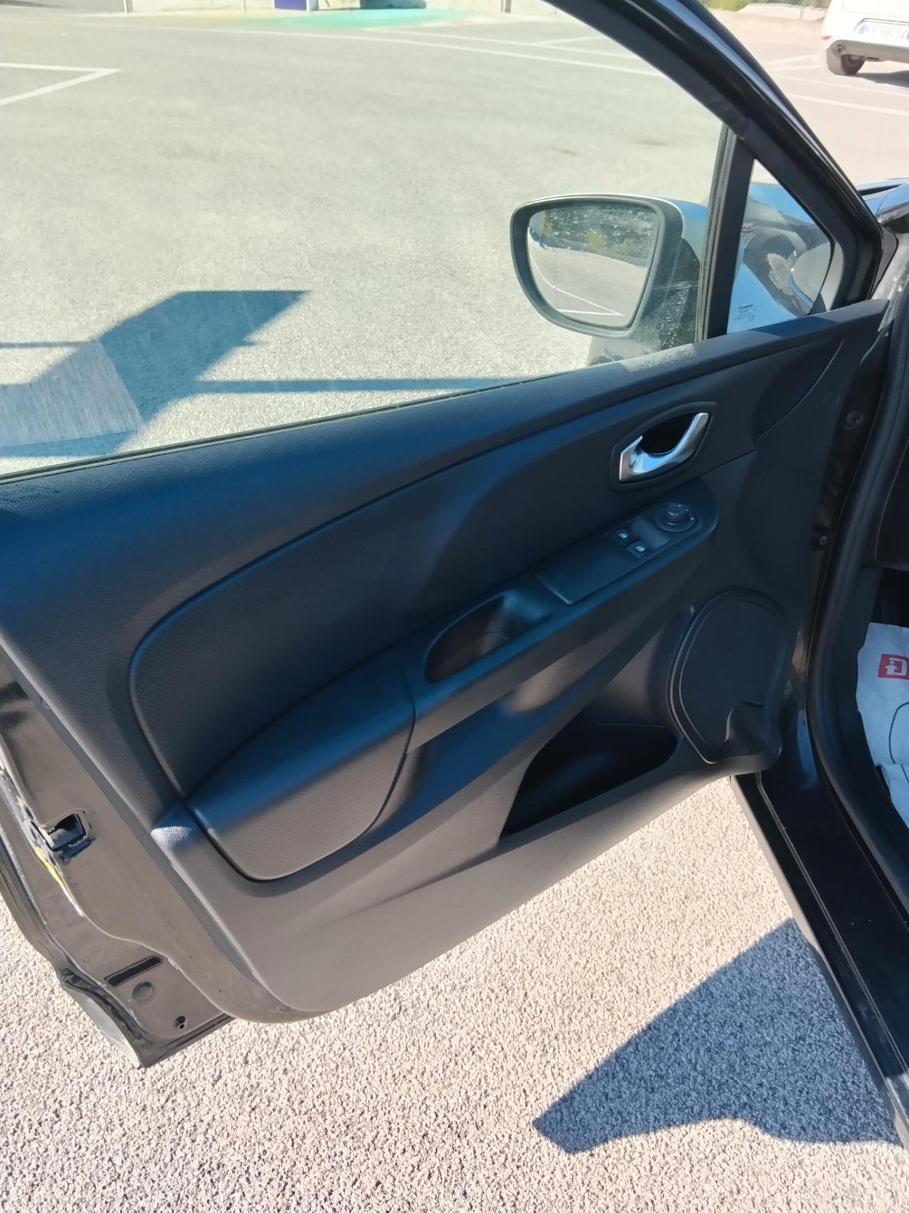 Renault Clio dCi 8V 75CV Start&Stop 5 porte Energy Zen