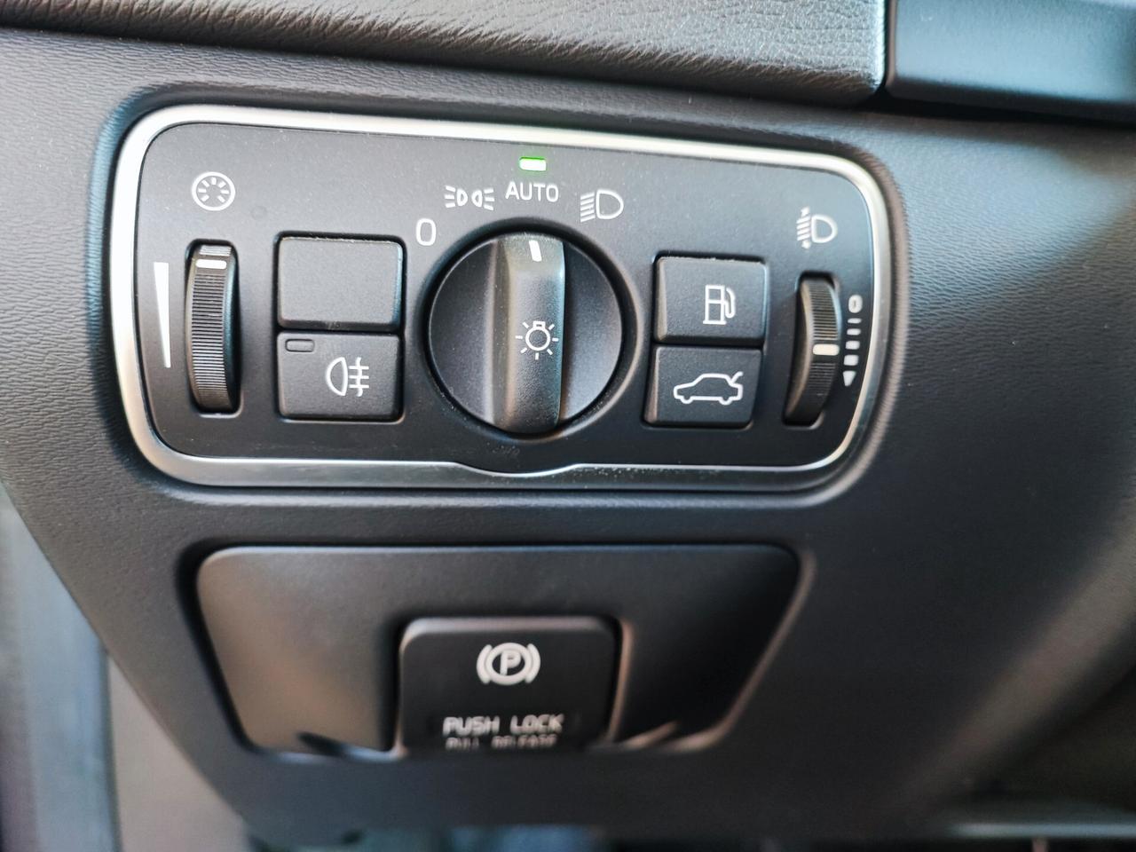 Volvo V60 D2 1.6 Momentum