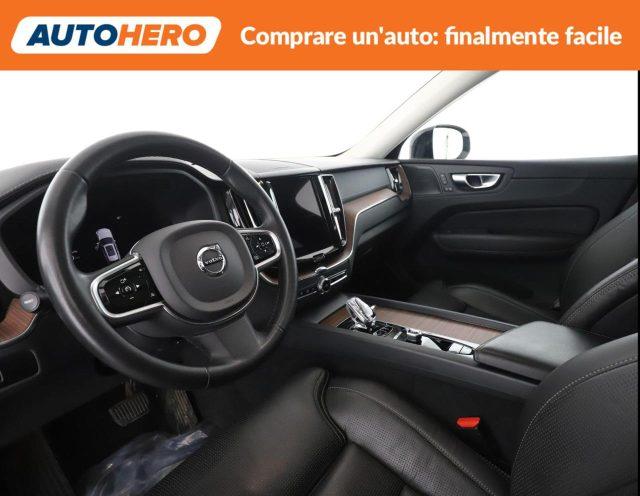 VOLVO XC60 B5 (d) AWD automatico Ultimate Dark