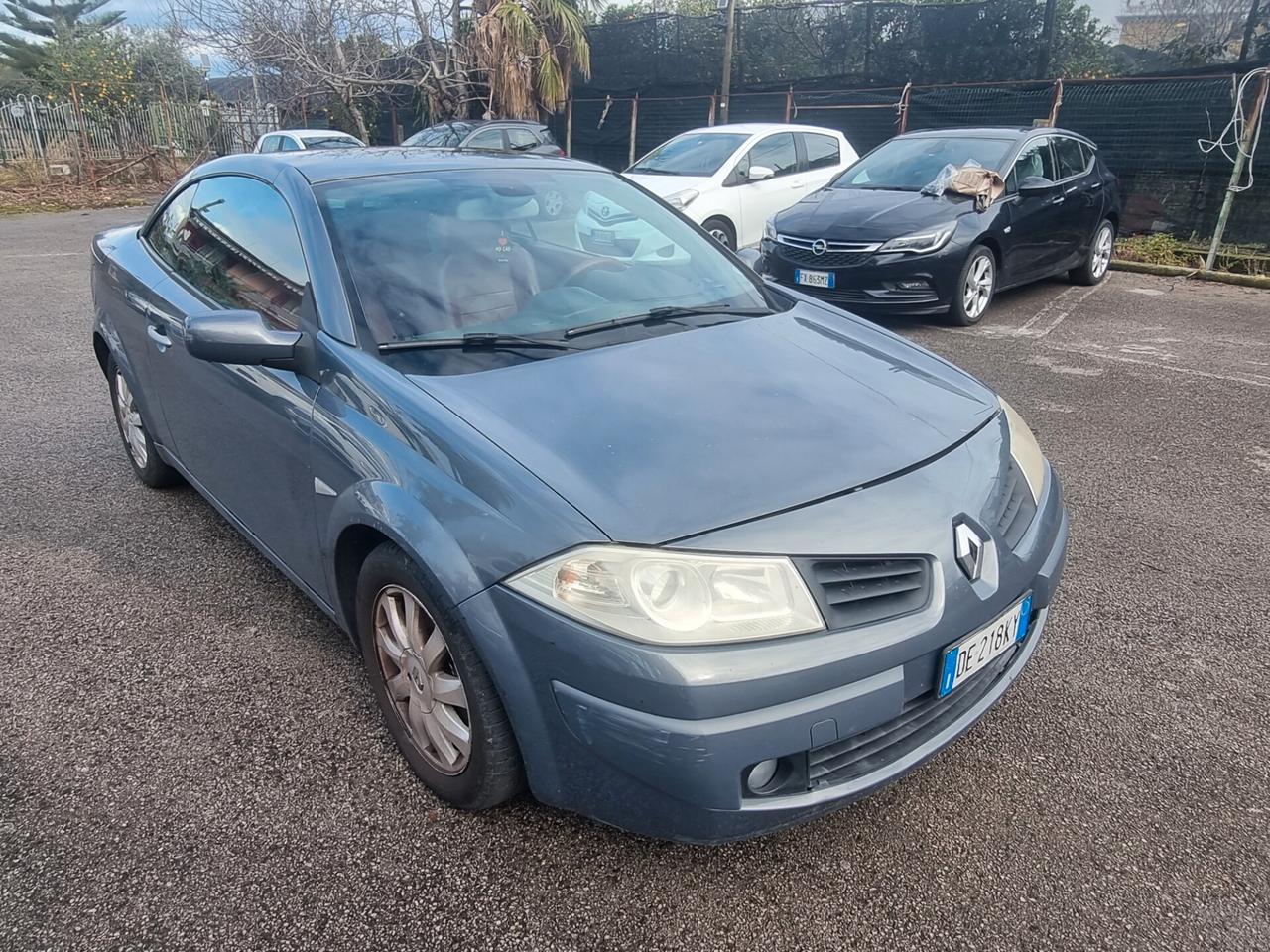 Renault Megane Mégane C-C 1.9 dCi/130CV Luxe