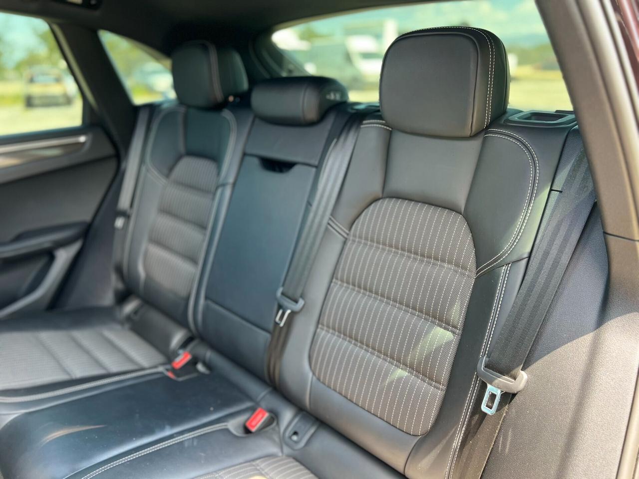 Porsche Macan T 2.0 265cv PDK MY22 TETTO RUBINO UNICA