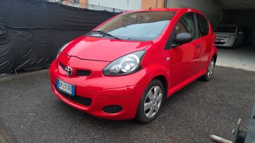 Toyota Aygo 1.0 12V VVT-i 5 porte Sol Connect