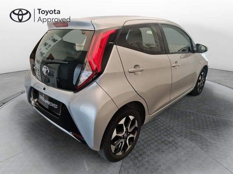 Toyota Aygo 2ª serie Connect 1.0 VVT-i 72 CV 5p. x-play