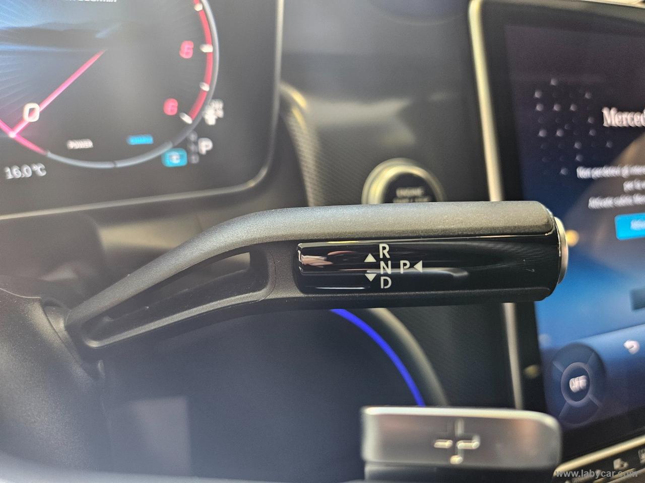 MERCEDES-BENZ GLC 220 d 4Matic Coupé AMG Line PREMIUM Plus