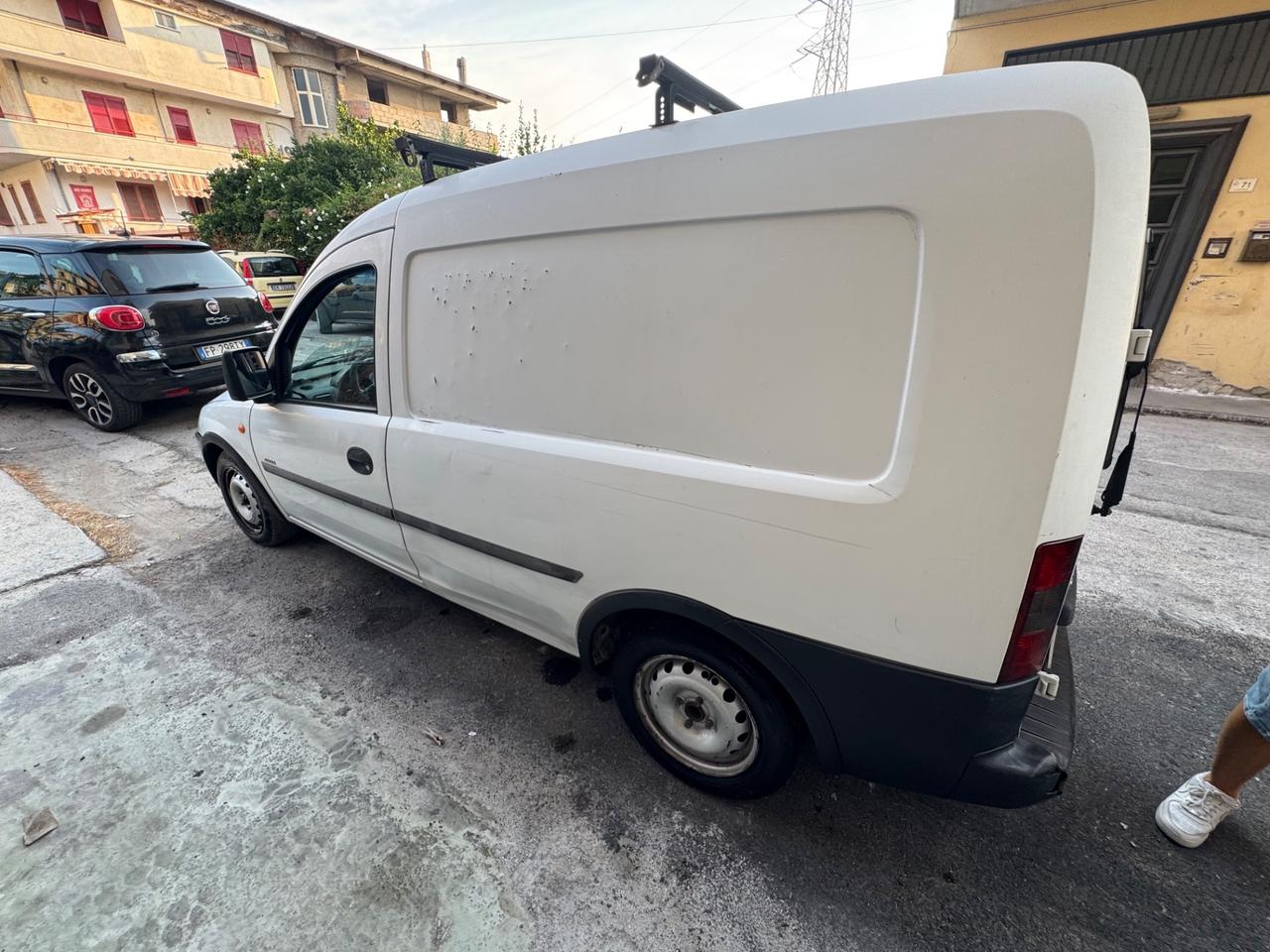 Opel Combo 1.7 DI 4p. Van Vetrato