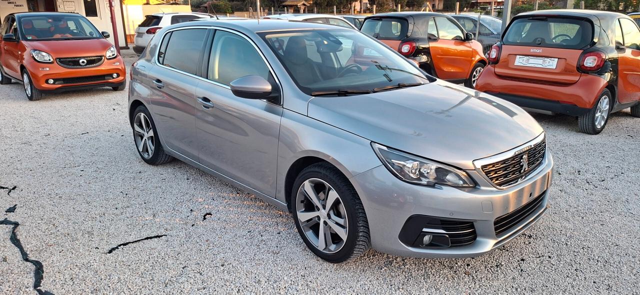 Peugeot 308 1.2 e THP Allure