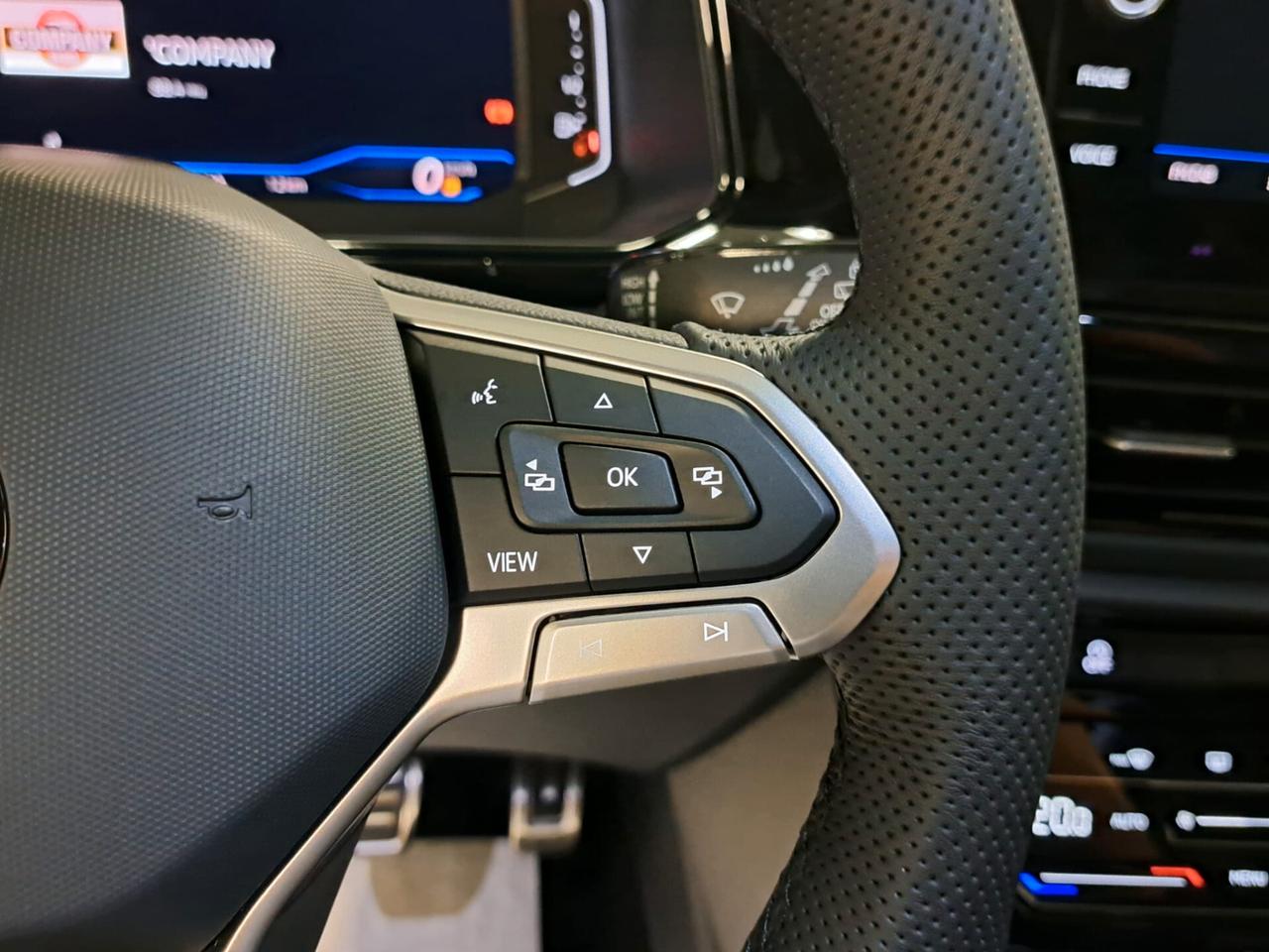 Volkswagen T-Roc 1.5 TSI 150CV R-Line Plus OPACA Km.0