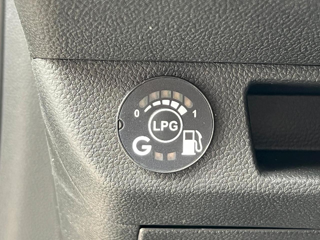 Renault Clio ECO-G 100 CV 5 porte Techno