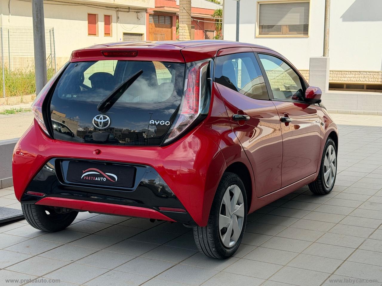 TOYOTA Aygo 1.0 VVT-i 69 CV 5p. x-cool MMT