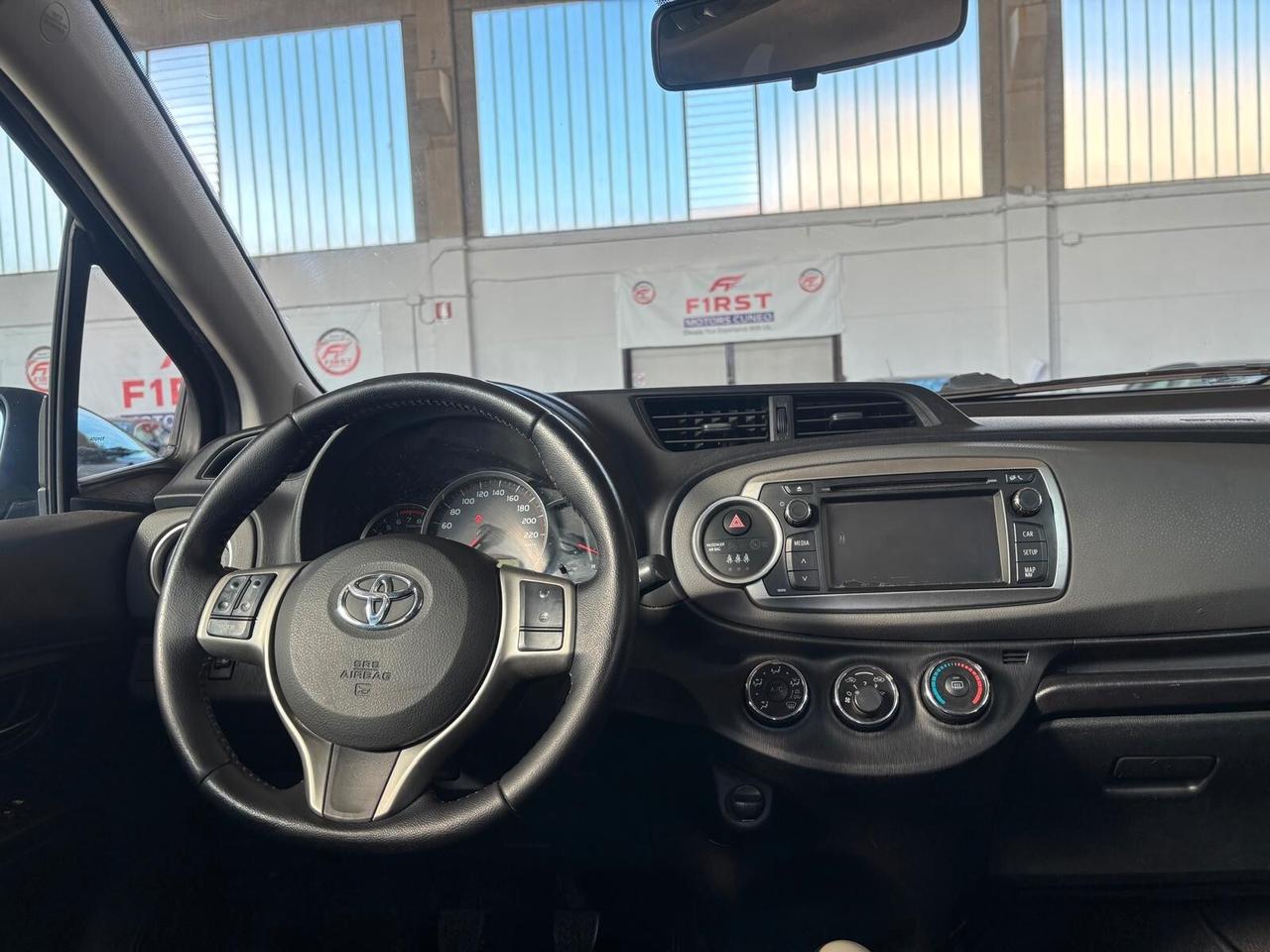 Toyota Yaris 1.0 5 porte Lounge