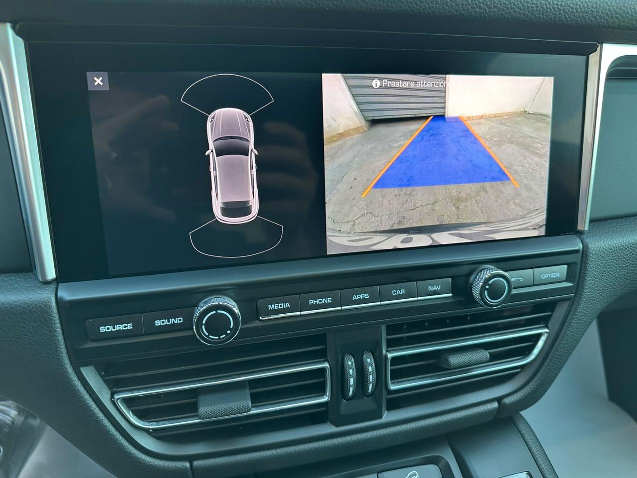 Porsche Macan 2.0 benzina 245 cv - 2021