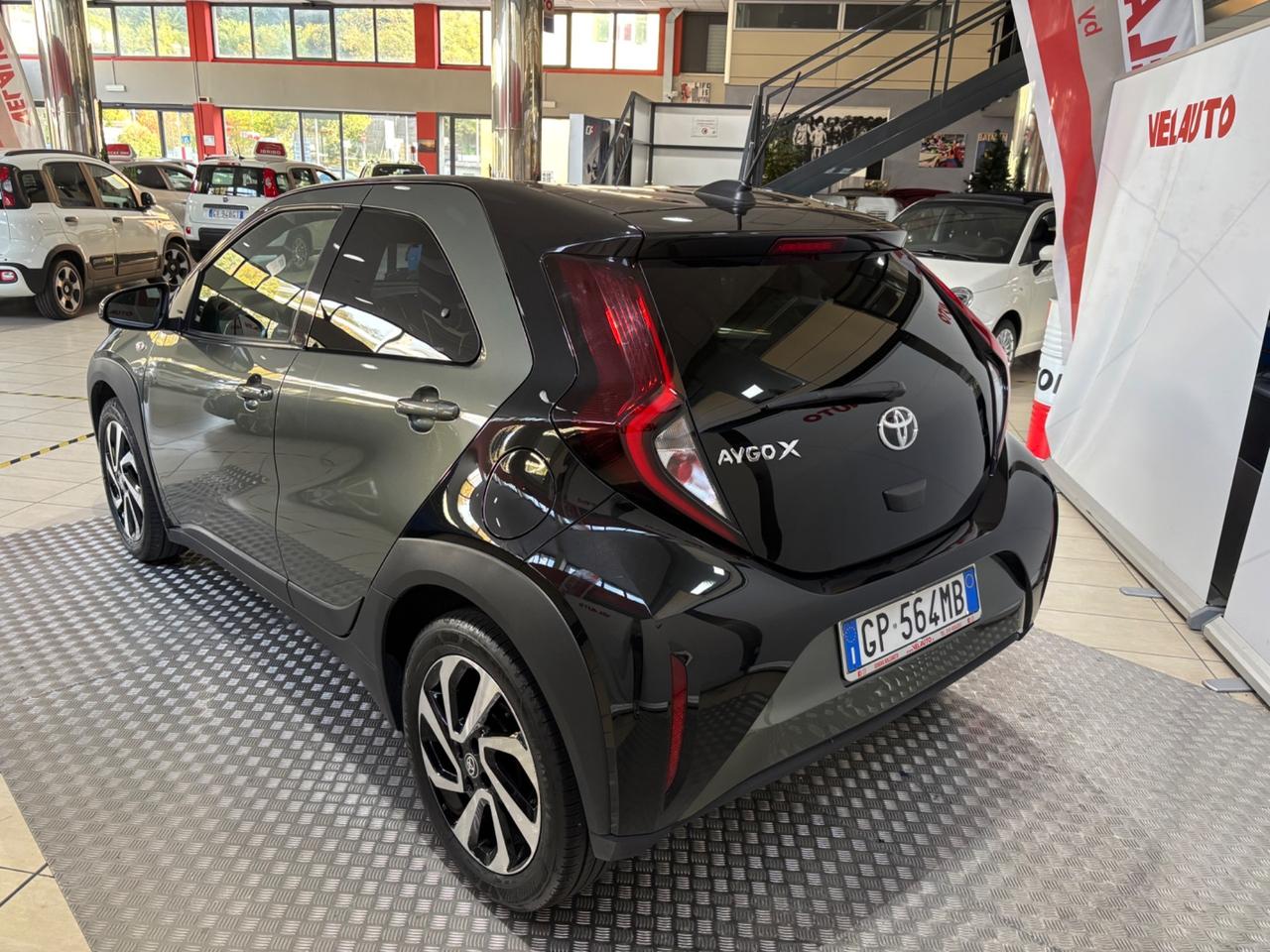 Toyota Aygo X 1.0 VVT-i 72 CV 5 porte Trend