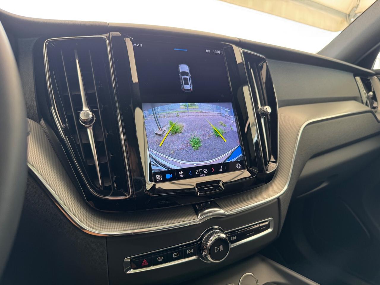 Volvo XC 60 B4 R-Design Plus Dark