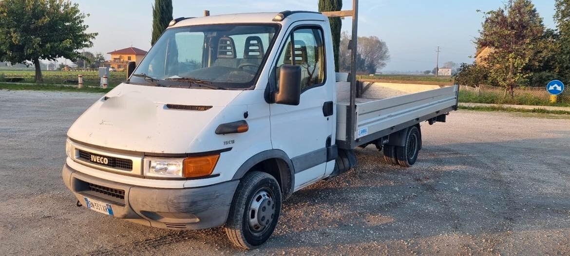 Iveco Daily versione lunga 4,8 METRI