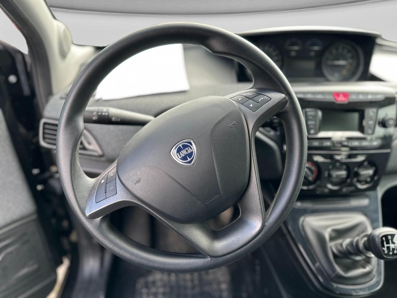 LANCIA Ypsilon III 2021 - Ypsilon 1.0 firefly hybrid Silver s&s 70cv