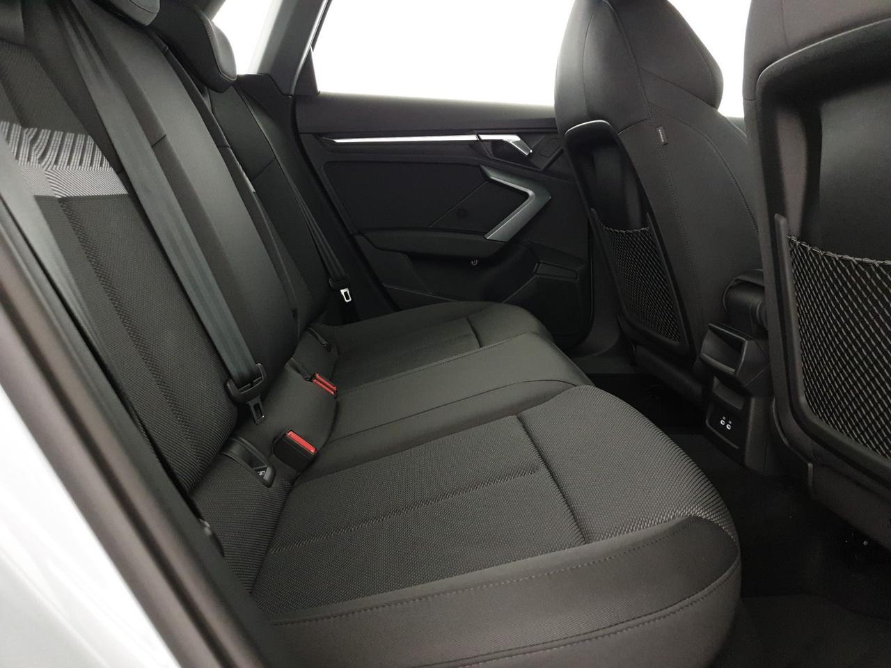 Sportback 2.0TDI 150CV S tronic Business Advanced