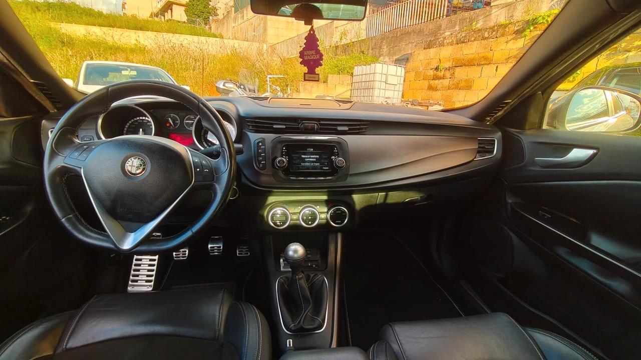 Alfa Romeo Giulietta 1.6 JTDm-2 QV LINE