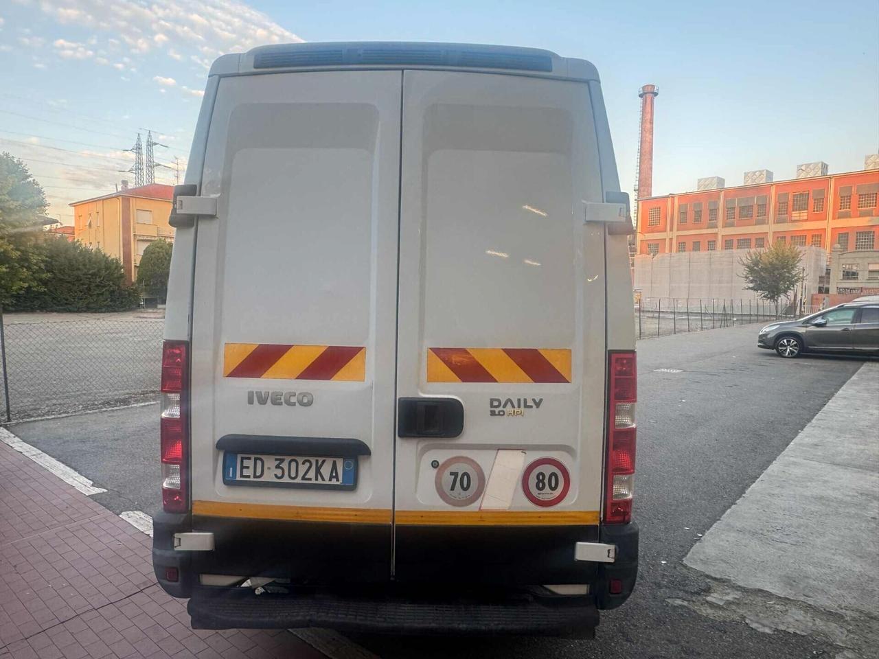 Iveco Ecodaily DAILY PATENTE C 3.0 DIESEL CABINATO
