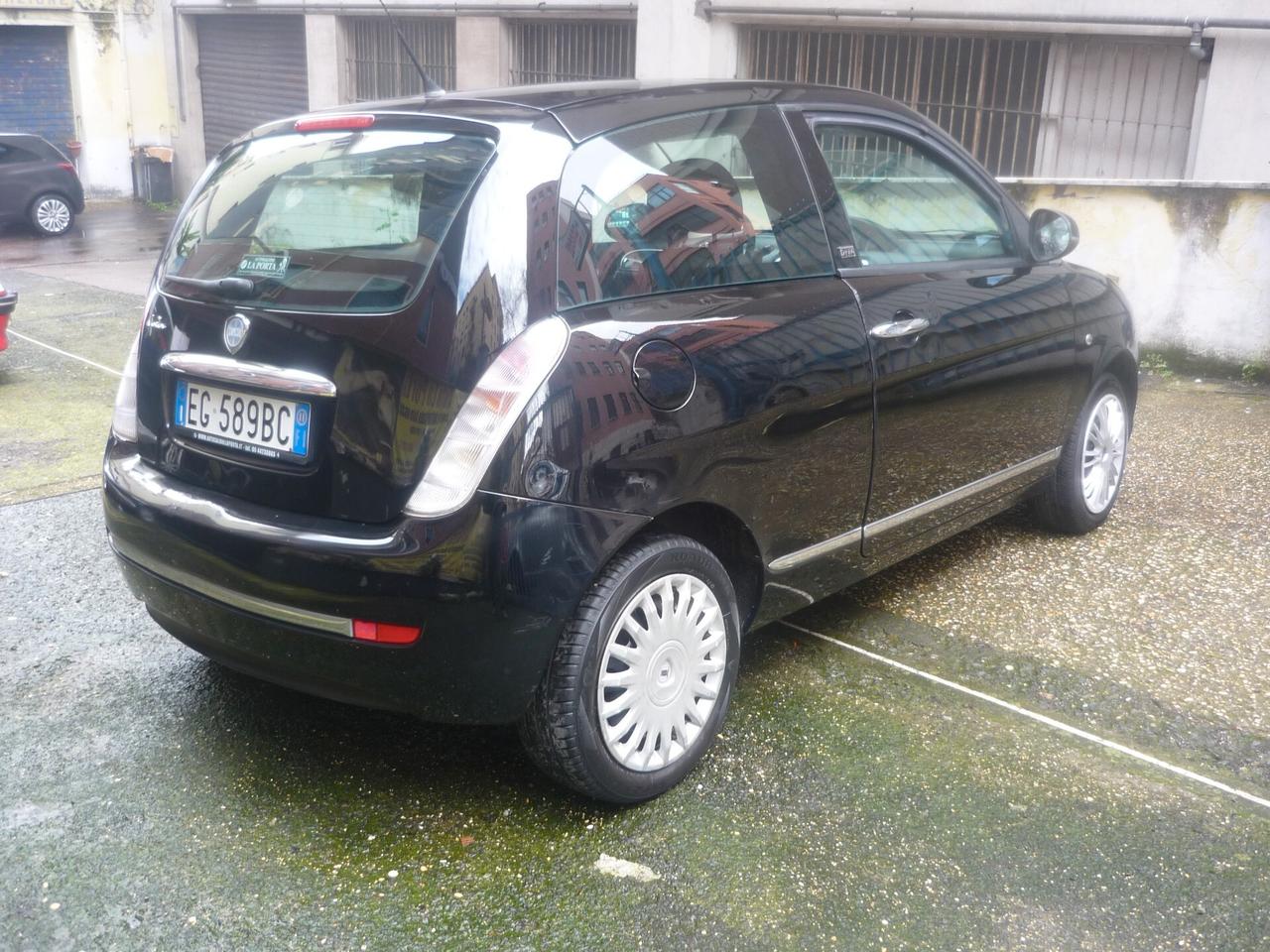 Lancia Ypsilon 1.2 69 CV Diva