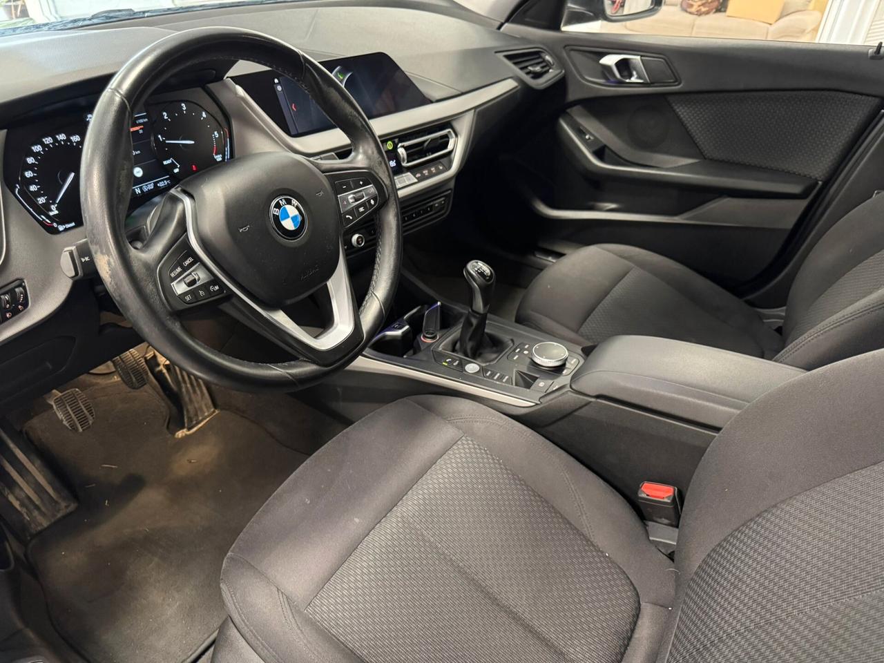 Bmw 118 118d 5p. Msport