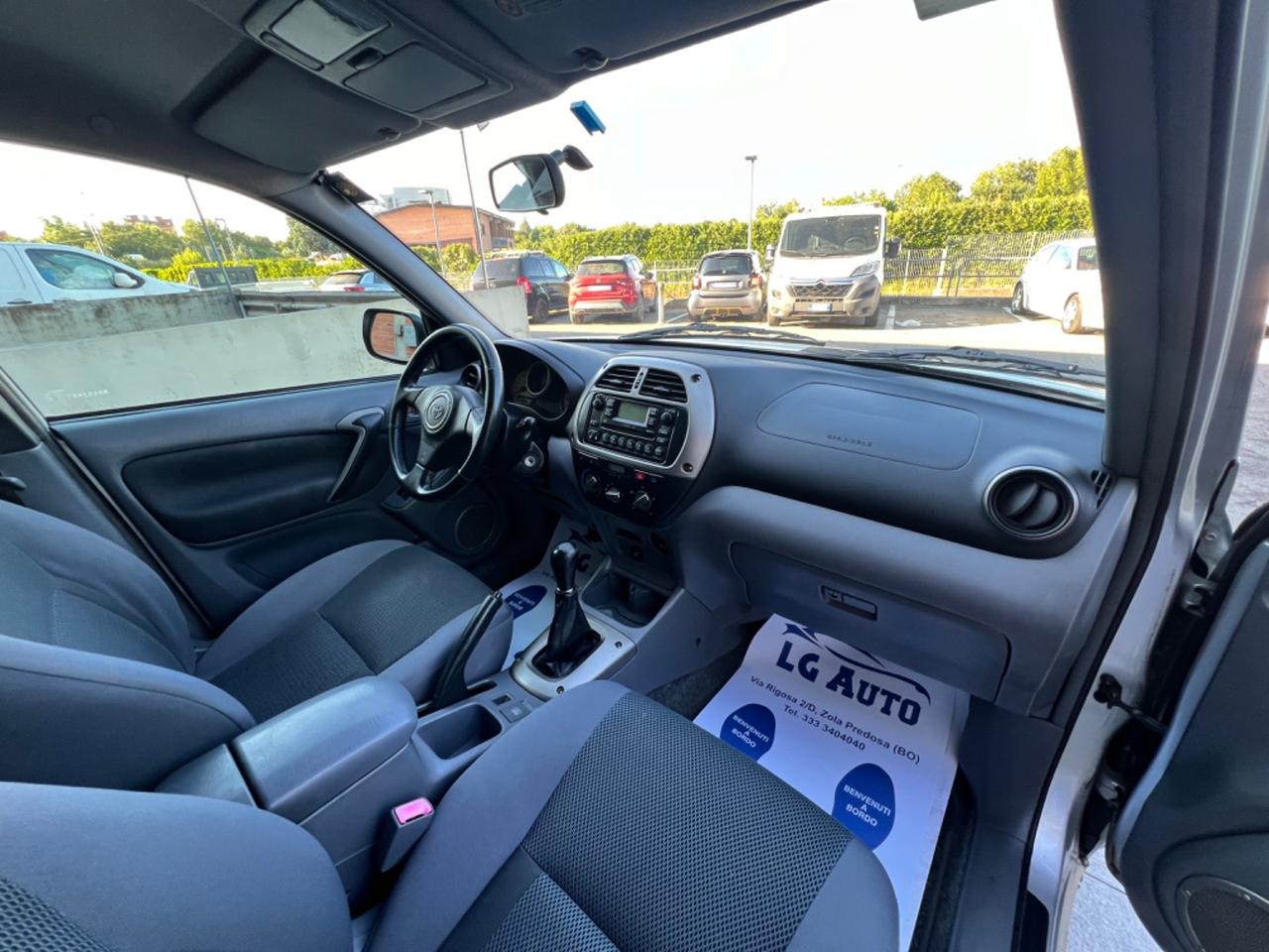Toyota RAV 4 RAV4 2.0 16V cat 5 porte Sol