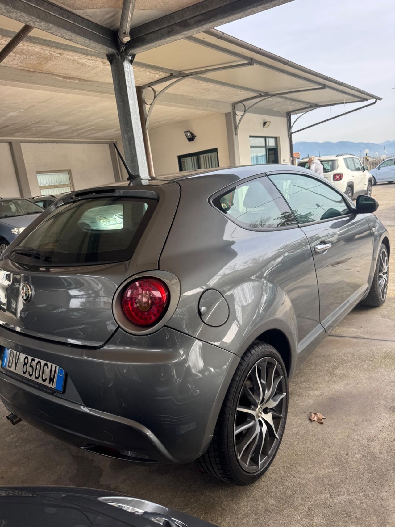 Alfa Romeo MiTo 1.4 T 155 CV Distinctive Sport Pack