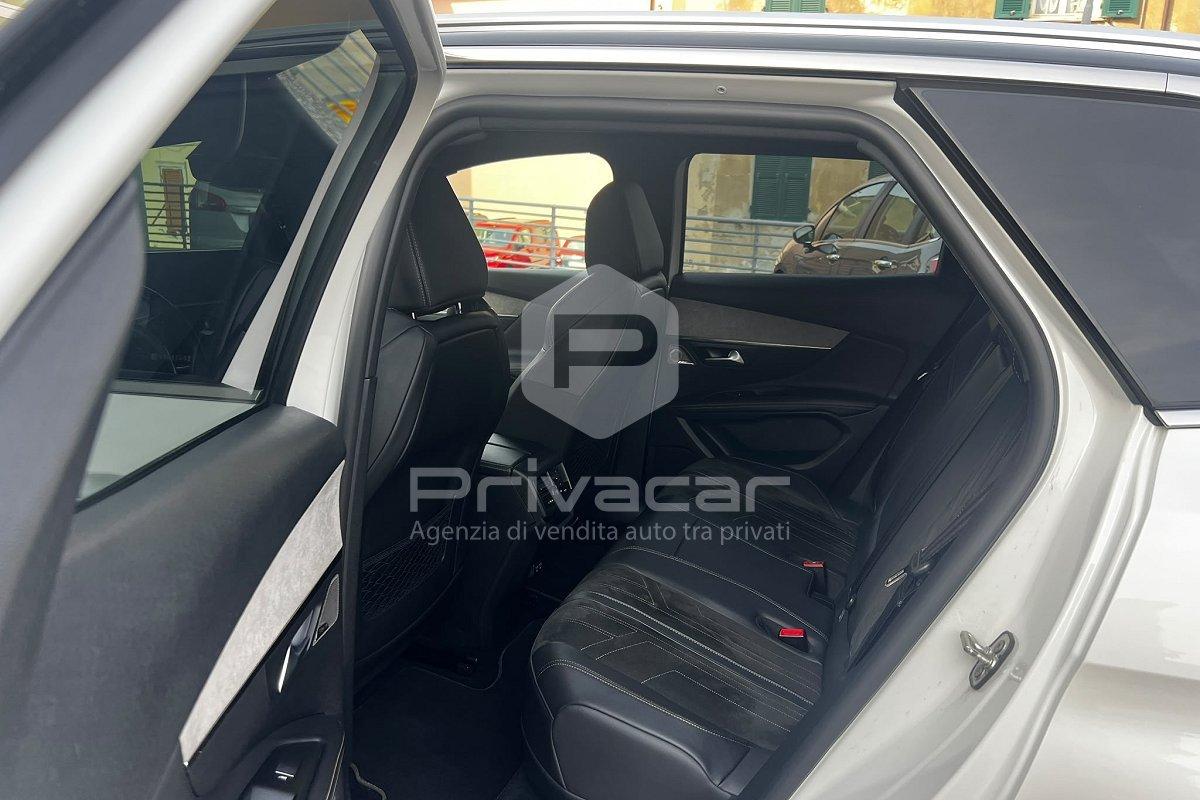 PEUGEOT 3008 Hybrid 225 e-EAT8 Allure Pack