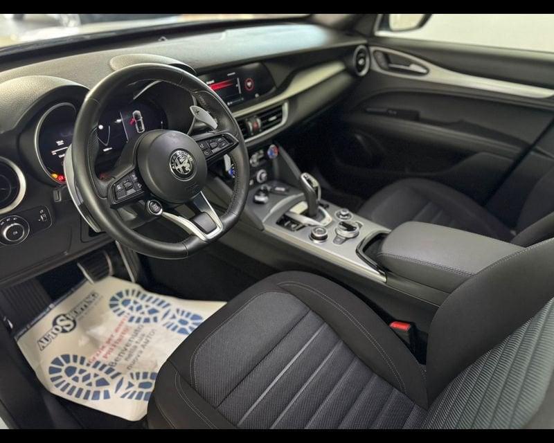 Alfa Romeo Stelvio 2.2 Turbodiesel 160 CV AT8 RWD Sprint