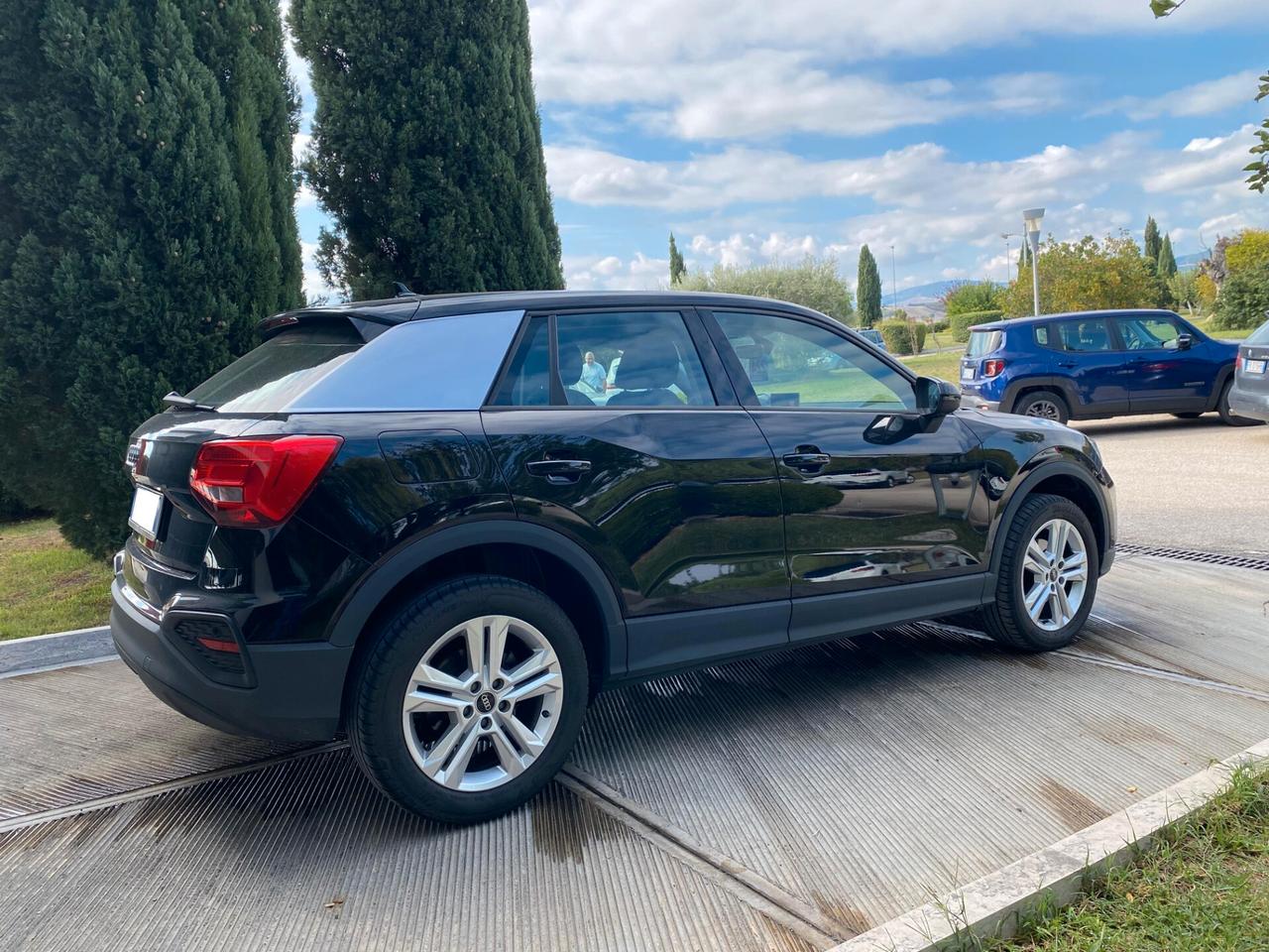 Audi Q2 35 TFSI Business