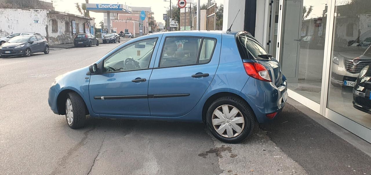 Renault Clio 1.2 16V 5 porte Yahoo!