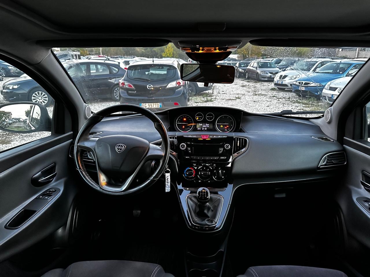 Lancia Ypsilon 1.3 MJT 16V 95 CV 5 porte S&S Silver