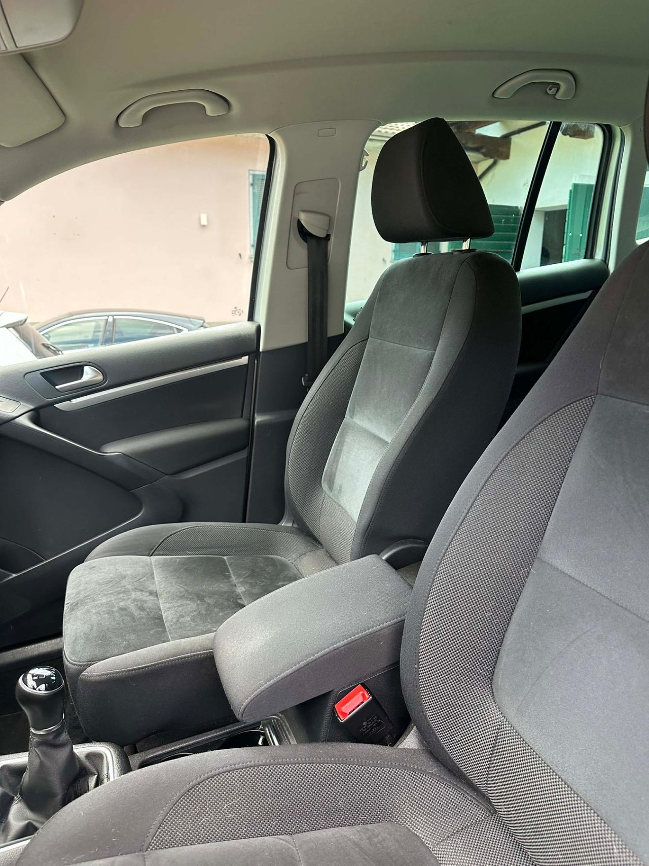 Volkswagen TIGUAN 2.0 TDI DPF 4MOTION SPORT & STYLE