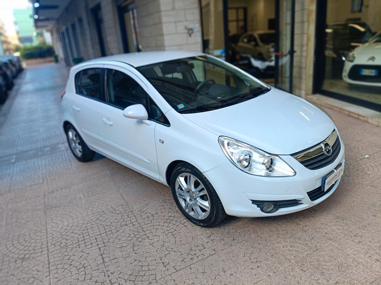 OPEL CORSA 1.2 5 PORTE-NEOPATENTATI-Euro4390