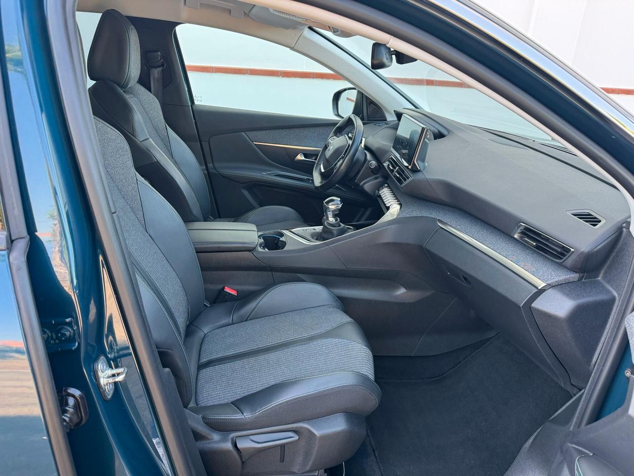 Peugeot 3008 BlueHDi 130 S&S Allure